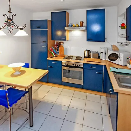 Apartment Am *